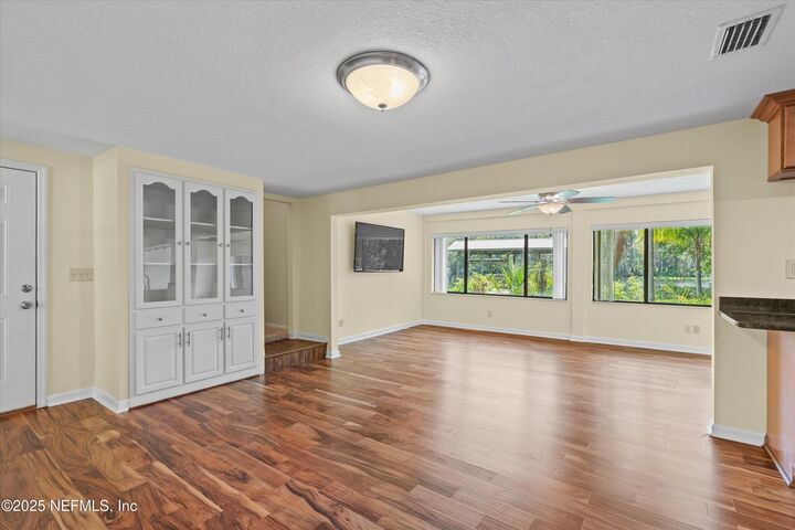 Property Photo: 145 Finnigan Road FL 32189