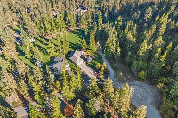 Property Photo: 639 Palmer Ln WA 99109