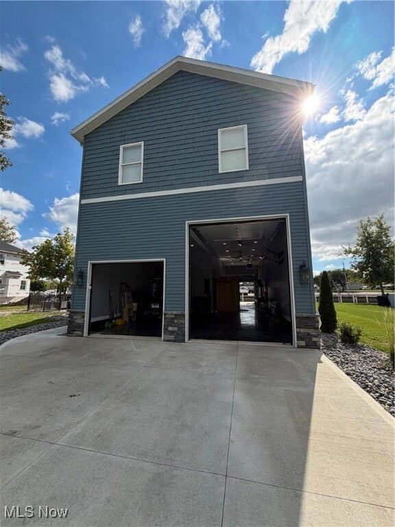 4690 E Johnson Avenue  Port Clinton OH 43452 photo