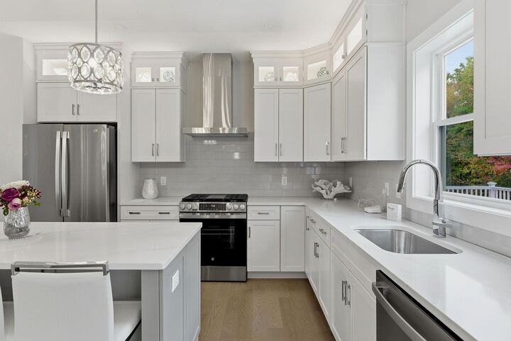 Property Photo: 36 Elise Avenue NH 03053