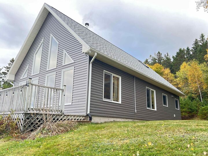 366 Lakeshore Drive — photo 1