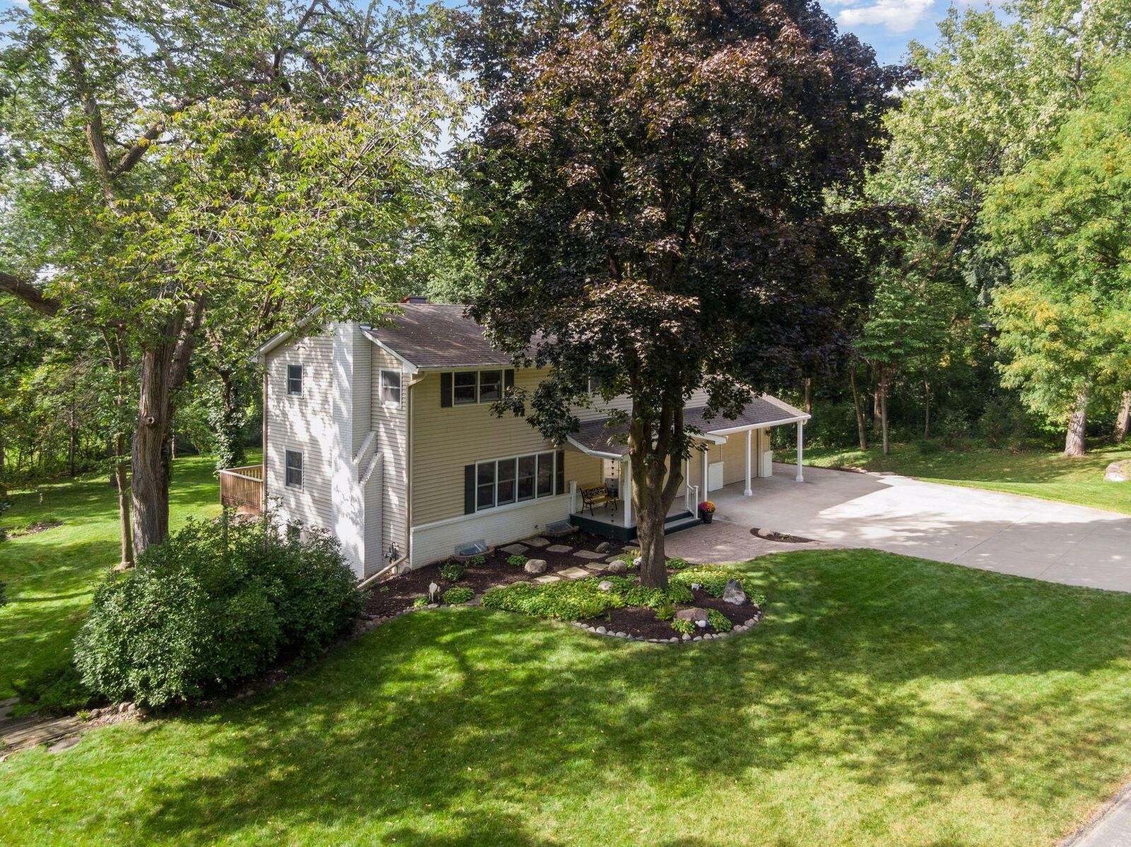 Property Photo: 6902 Canterbury Lane MN 55346
