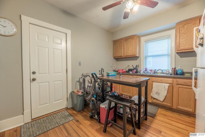 Property Photo:  1411 S 6th Street  NE 68108