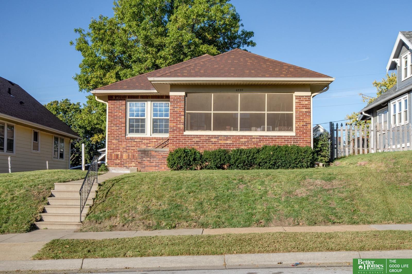Property Photo: 4220 S 12 Street NE 68107