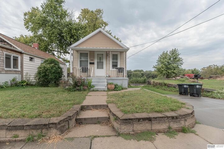 Property Photo: 2508 S 26th Street NE 68105