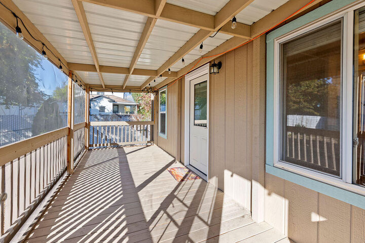 Property Photo: 185 NW Harwood Street 32 OR 97754