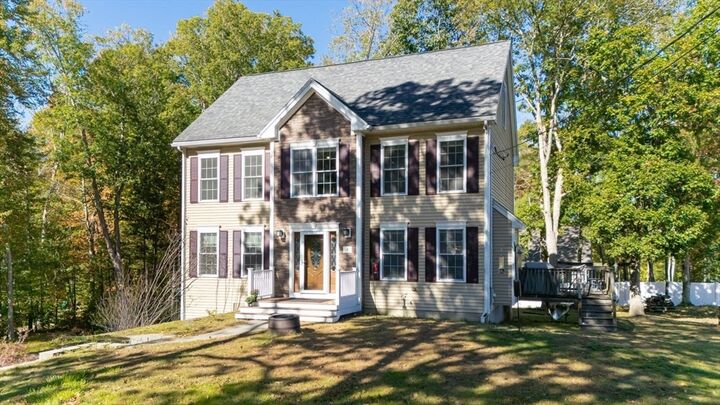 4 Anderson Avenue  Salem NH 03079 photo