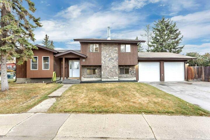 151 Glendale Boulevard  Red Deer AB T4P 2P2 photo