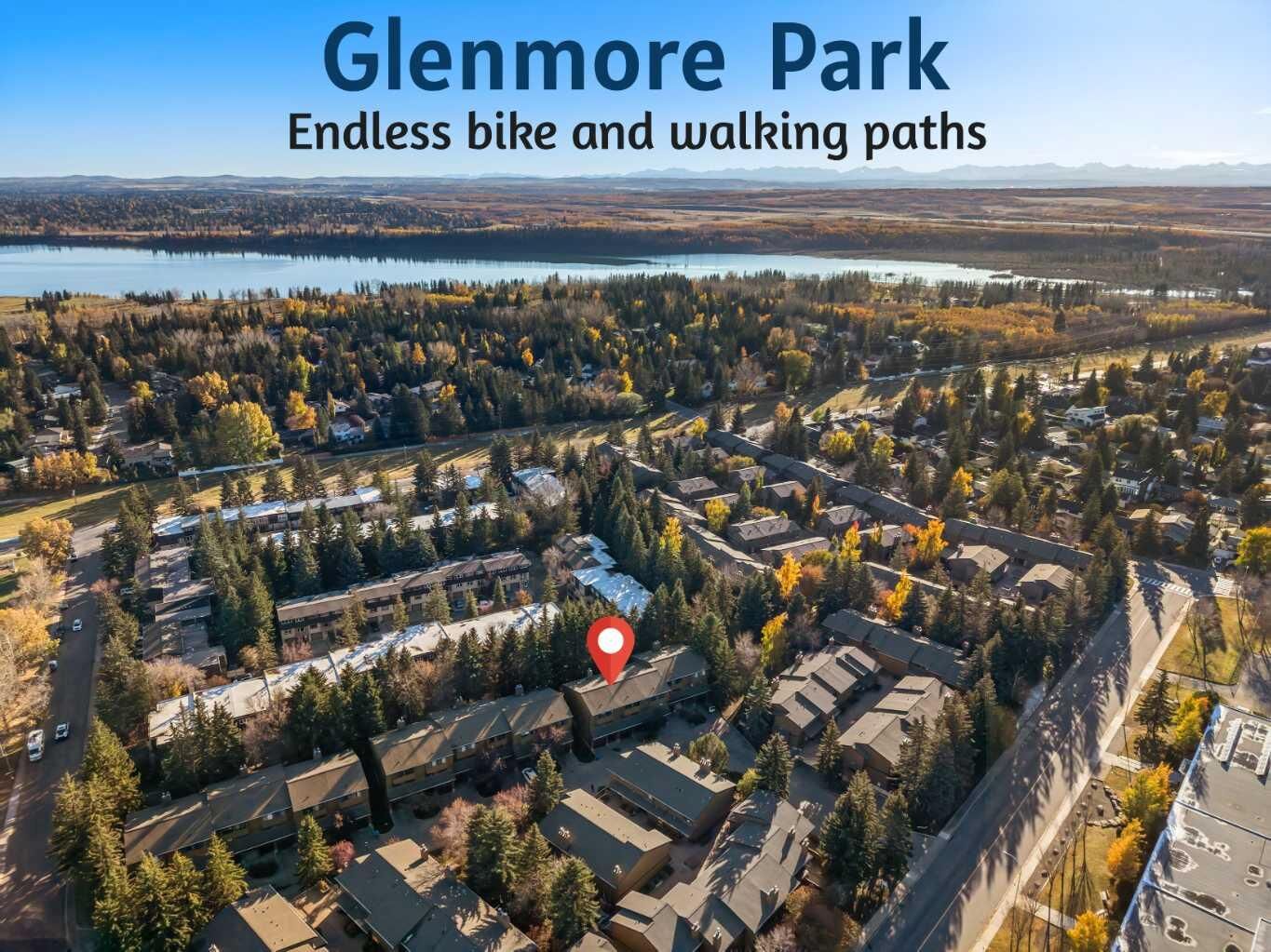 Property Photo: 3131 63 Avenue SW 303 AB T3E 6N4