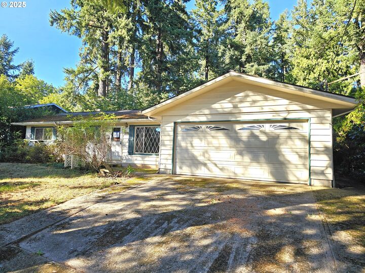 6375 SW Dawn St  Lake Oswego OR 97035 photo
