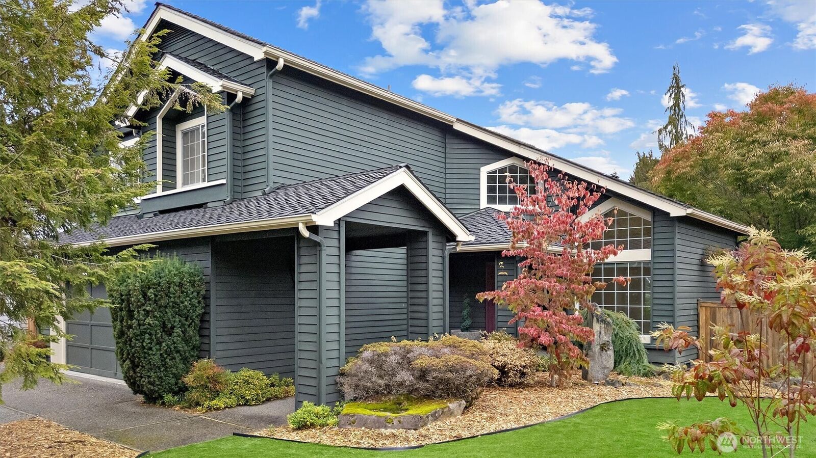 Property Photo:  2111  163rd Street SE  WA 98012 