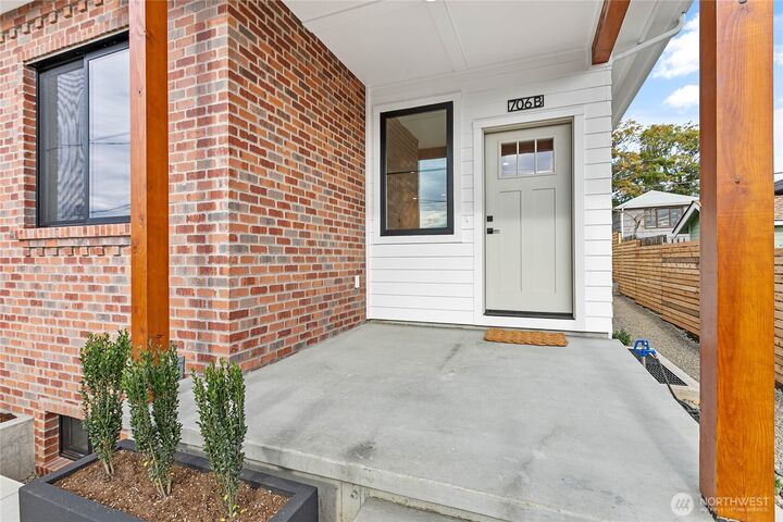 Property Photo: 706 Judson Street B WA 98264