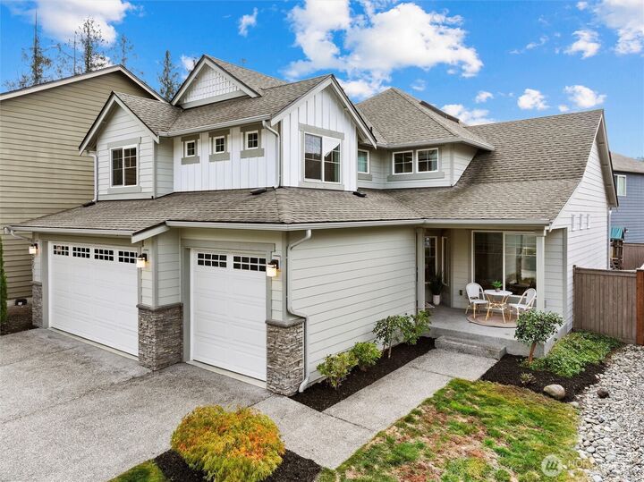 Property Photo: 18927 10th Drive SE WA 98012