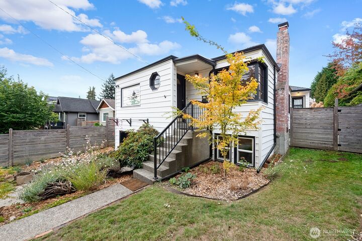 10205  35th Avenue SW  Seattle WA 98146 photo