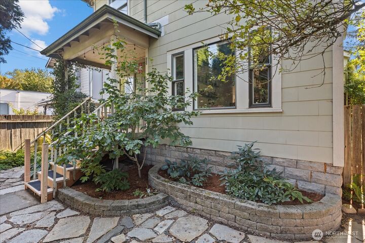 Property Photo:  1245 S Trenton Street  WA 98108 