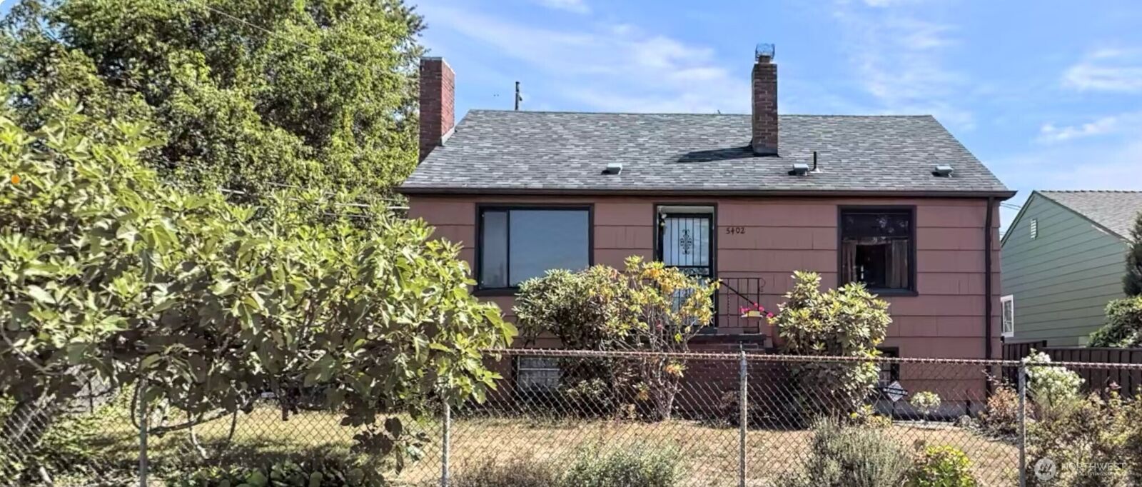 Property Photo:  5402  20th Avenue S  WA 98108