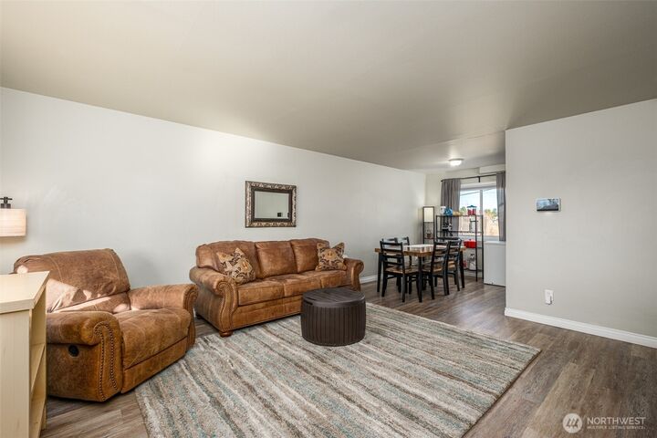 Property Photo: 1127 Arlington Drive NE WA 98837