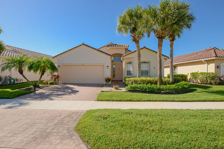 Property Photo: 351 NW Shoreview Drive FL 34986