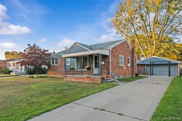 Property Photo: 29948 Hathaway Street MI 48150