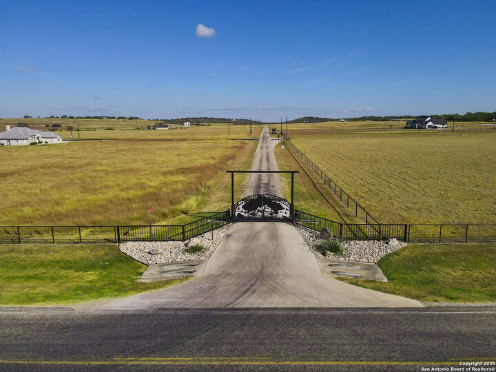 Property Photo:  1271 Branch Rd  TX 78155 