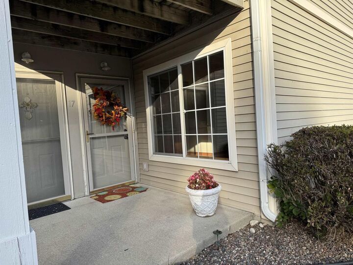 Property Photo: 2635 Iva Court 17 WI 53511