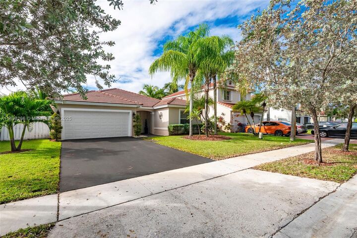 19190 NW 24th Pl  Pembroke Pines FL 33029 photo