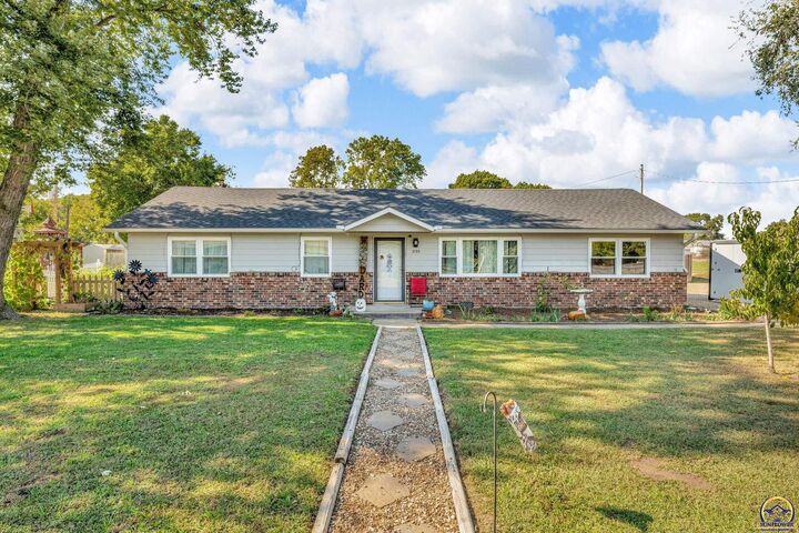 Property Photo: 2135 Jefferson St KS 66429