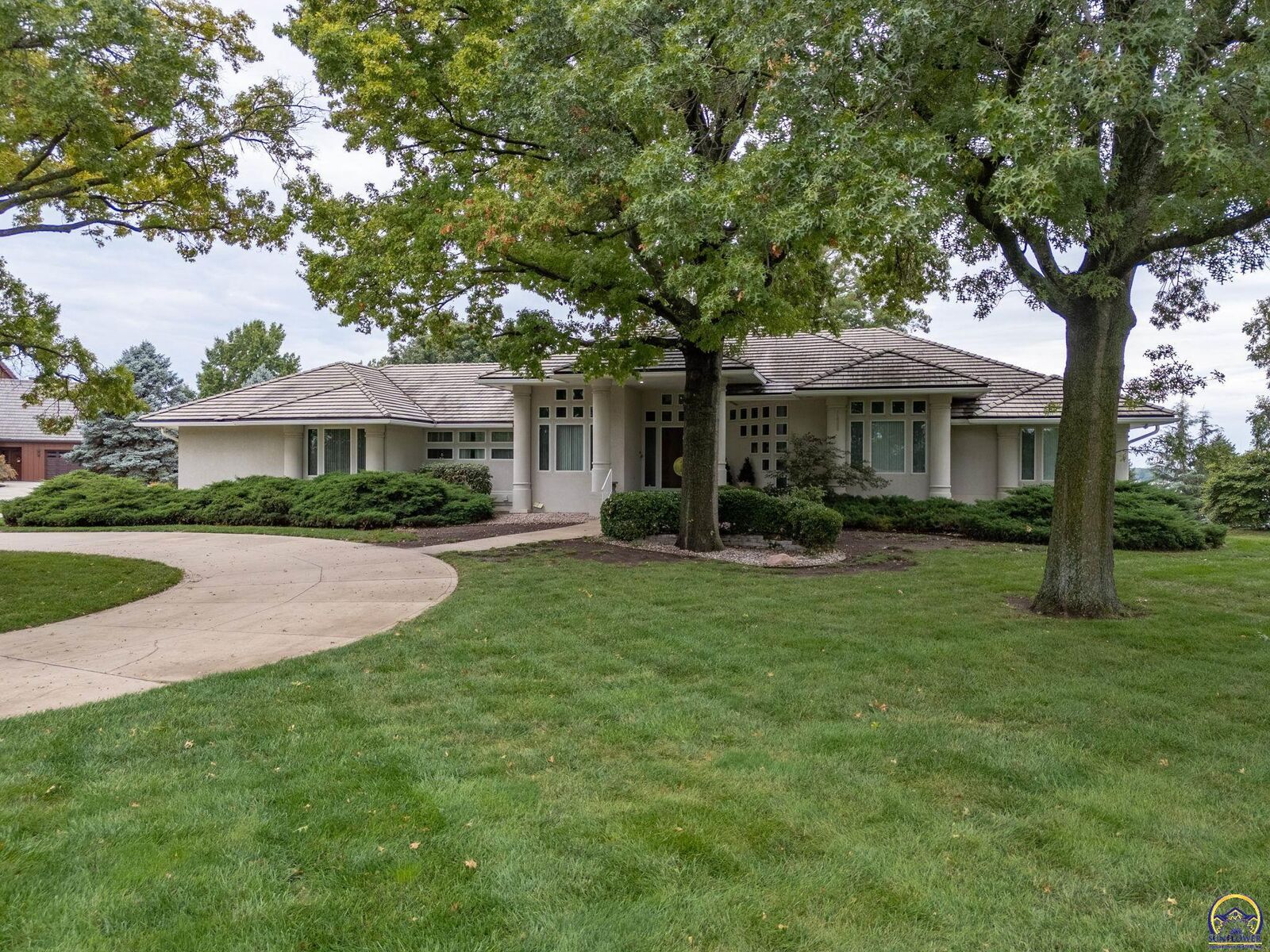 Property Photo: 3615 SW Nottingham Rd KS 66614