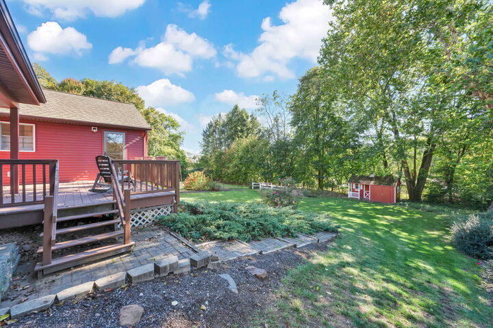 Property Photo: 16 Knox Place CT 06010