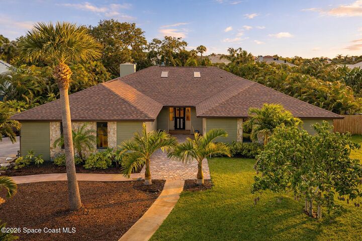 Property Photo:  7 Inwood Way  FL 32937 