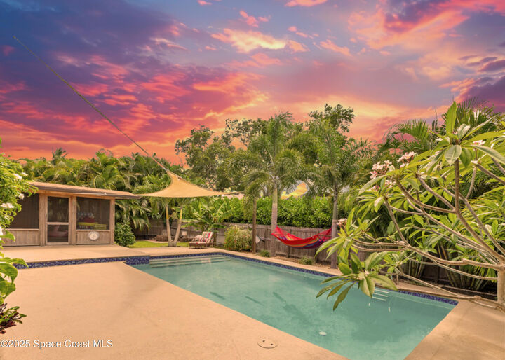 Property Photo:  7 Inwood Way  FL 32937 