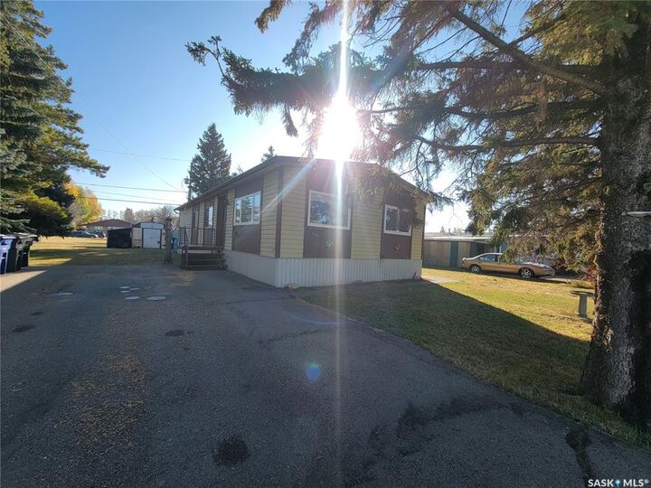 Property Photo: 310 5th Street W SK S0L 2C0