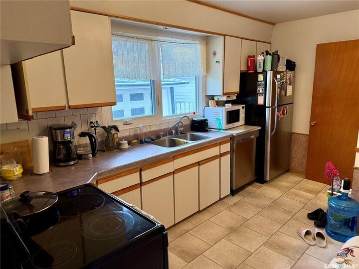 Property Photo: 7 Hyde Avenue SK S4R 3X8