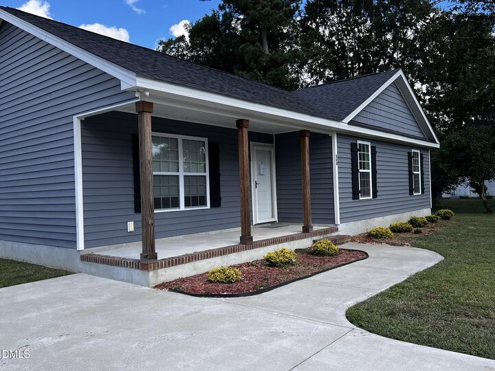 Property Photo: 308 W Dixon Street NC 27822