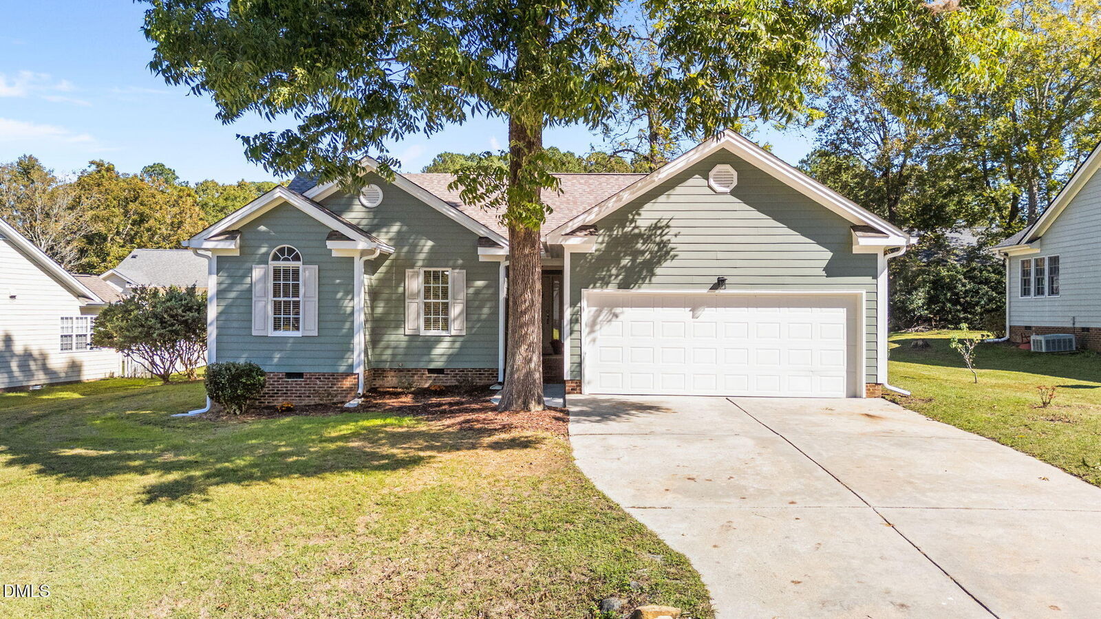 Property Photo:  1004 Bren Village Court  NC 27526 