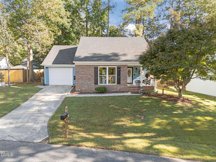 Property Photo: 2716 Fernhurst Lane NC 27604