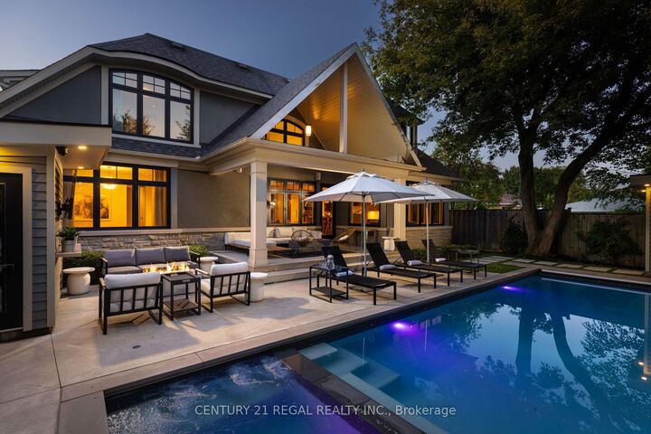 Photo de la propriété:  2442 Meadowood Crescent  ON L6L 1V6 