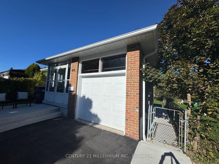149 Manitou Crescent Lower  Brampton ON L6S 2Z6 photo