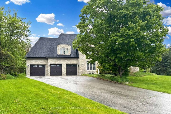 Property Photo:  19 Wolf Run Court  ON L4A 2L4 