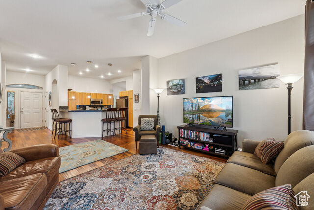 Property Photo: 4059 N Flanders Way UT 84098