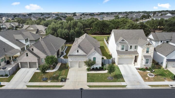 Property Photo:  1122 Silver Dollar Trail  TX 78628 
