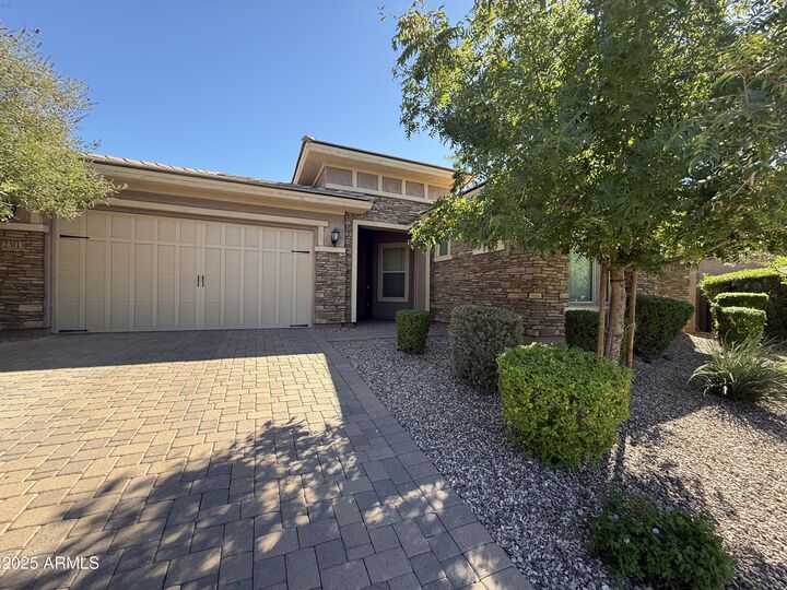 Property Photo:  23113 N 47th Street  AZ 85050