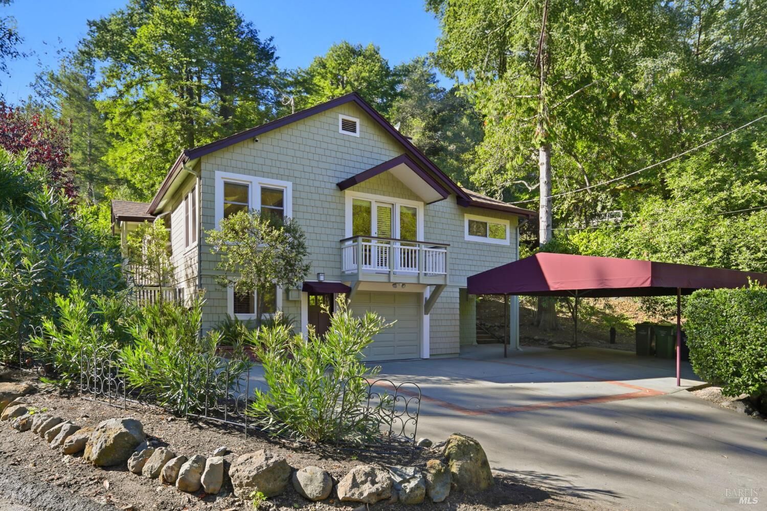Property Photo: 2 Fern Road CA 94904