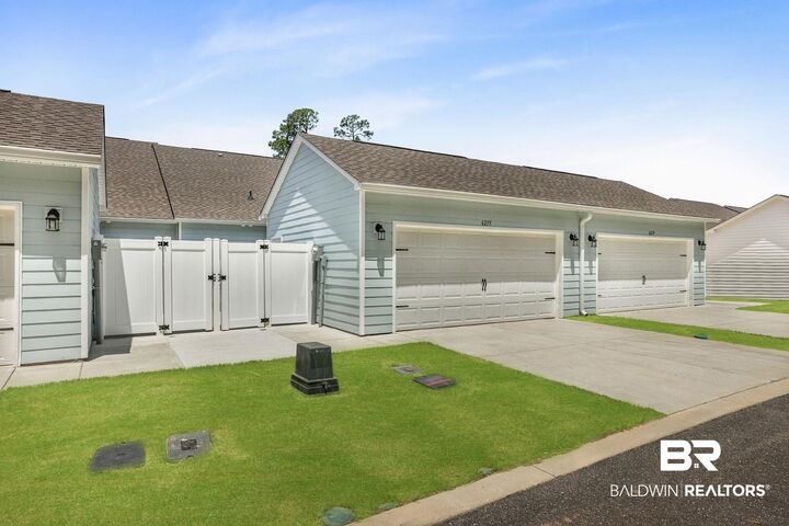 Property Photo:  6235 Carpenter Lane  AL 36542 