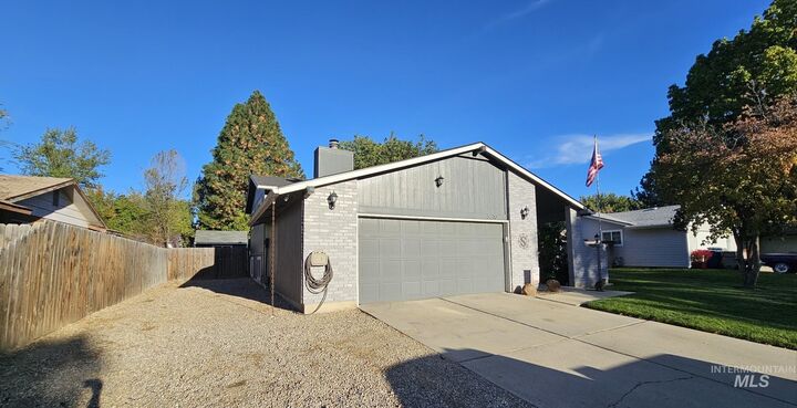 Property Photo:  3640 S Centennial Way  ID 83706