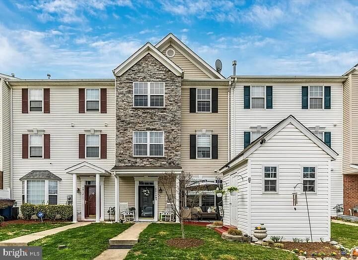 Property Photo: 4910 Edgeware Terrace MD 21703