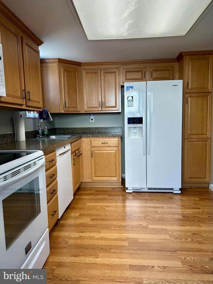 Property Photo:  140 Uxbridge  NJ 08034