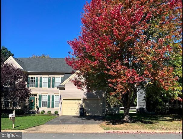 Property Photo: 35804 Park Heights Circle VA 20141