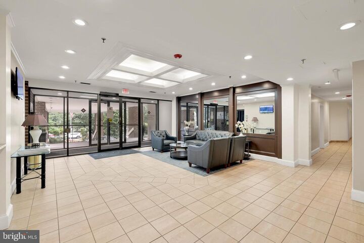 Property Photo: 6300 Stevenson Avenue 610 VA 22304