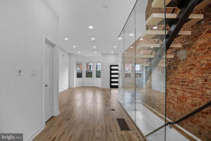 2932 Cambridge Street  Philadelphia PA 19130 photo